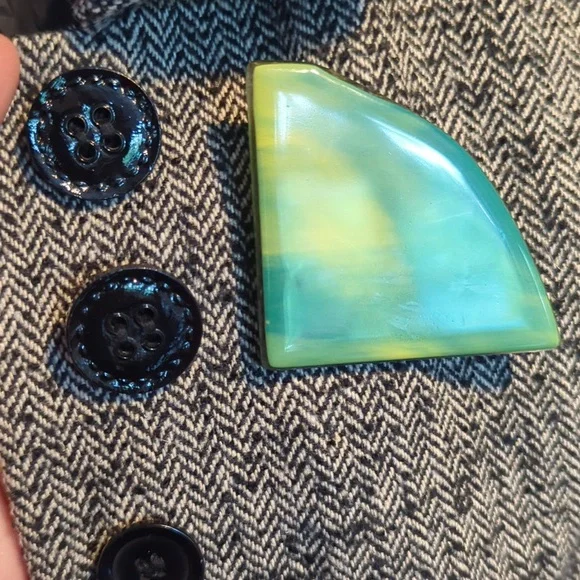 Glass art brooch pin, very eye catching for jacket / blazer lapel. NEW Jewellery - Picture 4 of 11